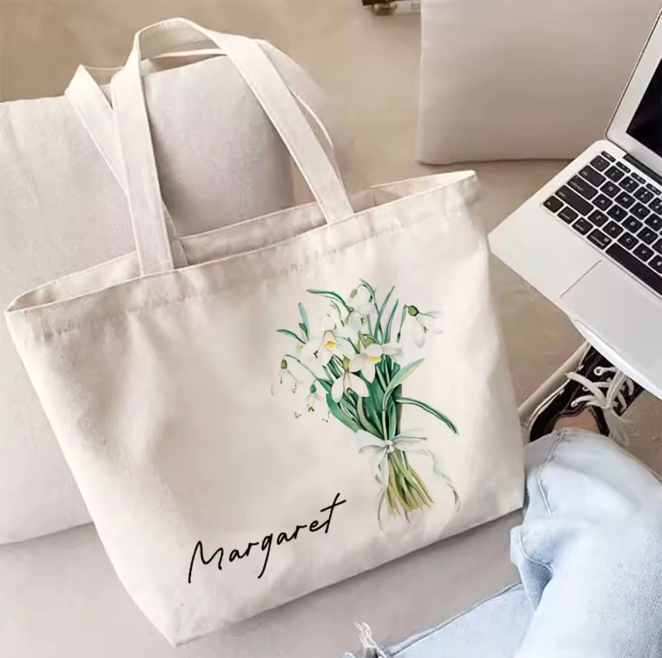 Personalized Flower Bouquet Tote Bag with Custom Name – Bridesmaid & Birthday Gift